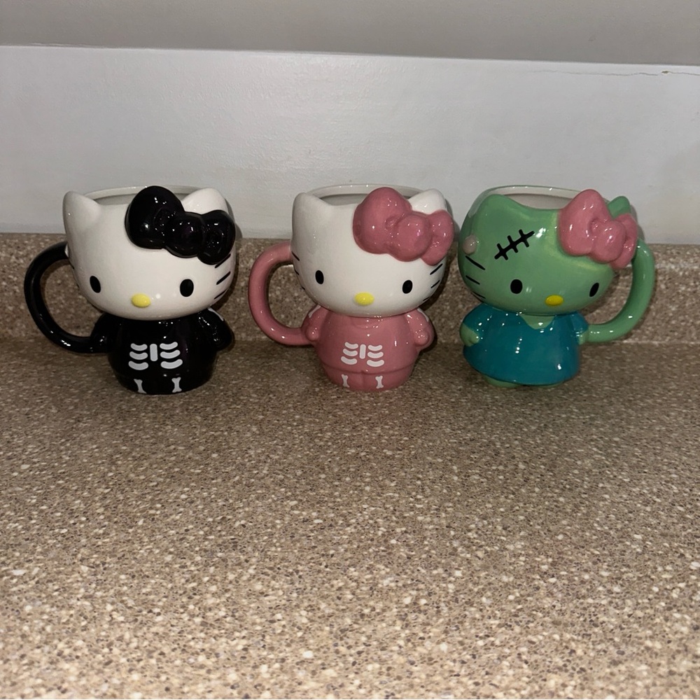 Hello kitty 3 set Halloween mugs Frankenstein & skeletons